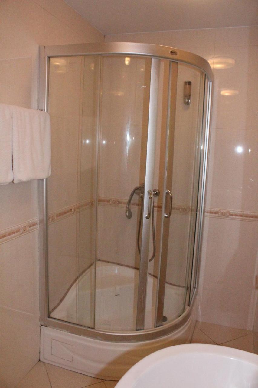 Hotel Piemonte Tiran Dış mekan fotoğraf